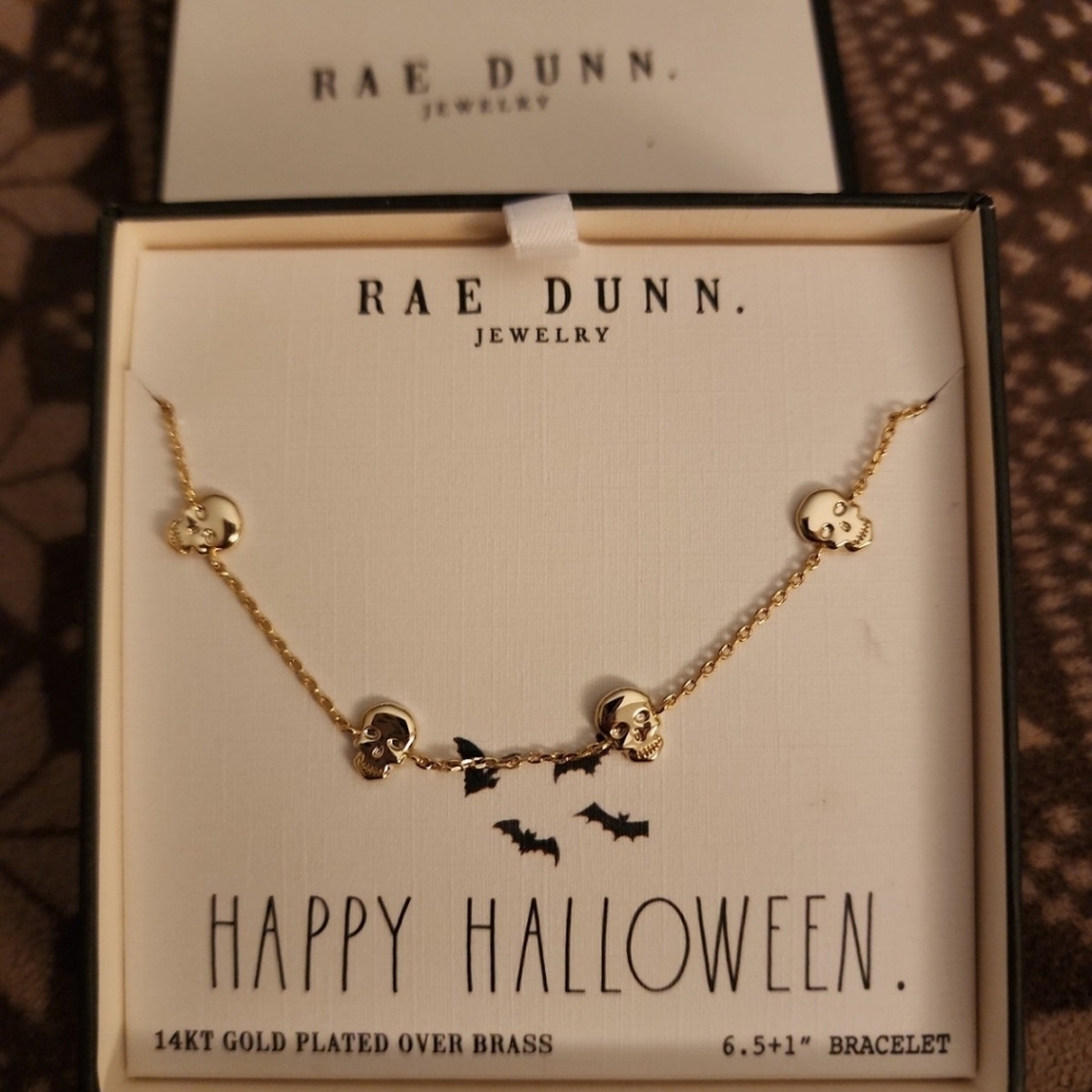 Brand new Rae Dunn skull bracelet